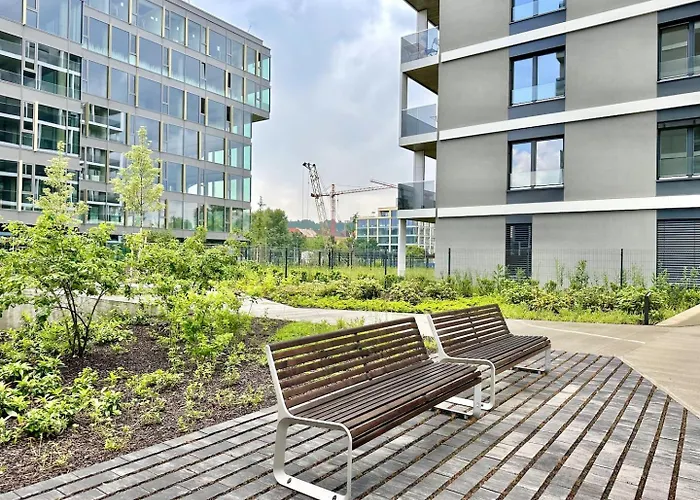 Real Living By Refa Balcony Retreat 75